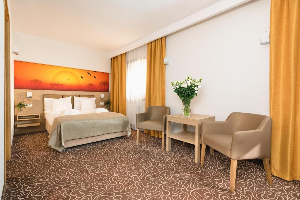 Hotel Amazonka Conference And Spa Ciechocinek Luaran gambar