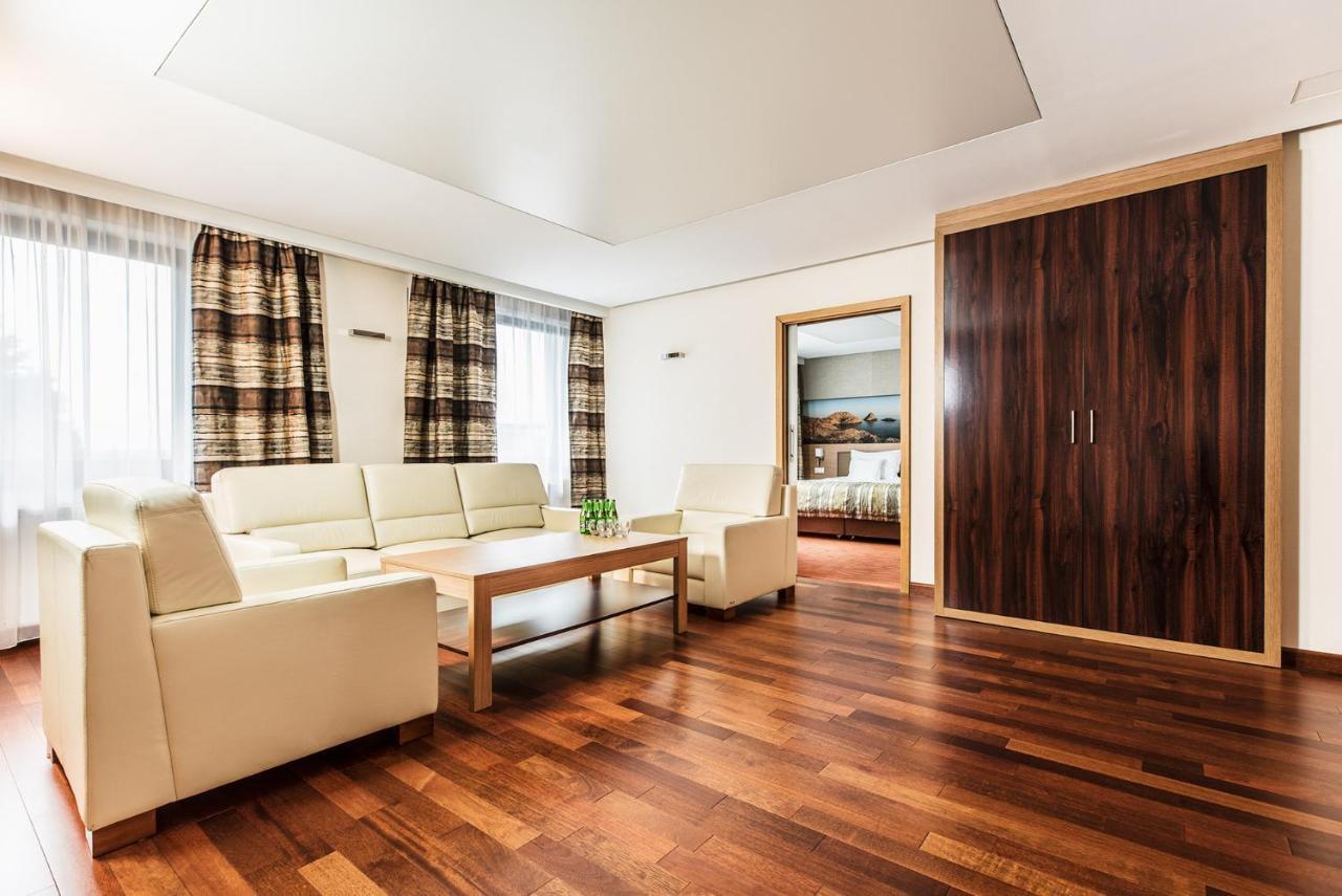 Hotel Amazonka Conference And Spa Ciechocinek Luaran gambar