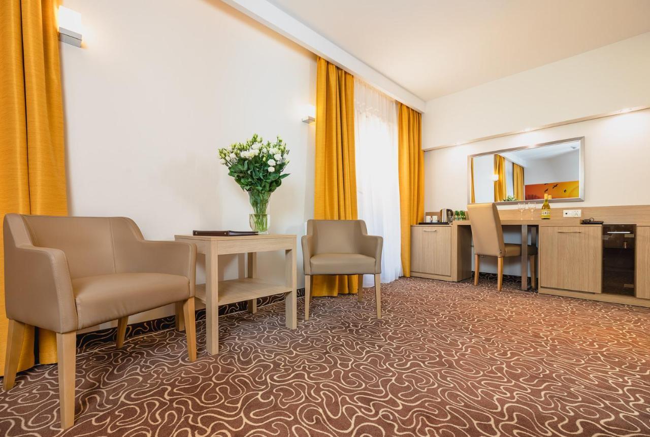Hotel Amazonka Conference And Spa Ciechocinek Luaran gambar